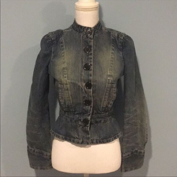 Marc Jacobs Cropped Button Down Denim Jacket, Size 2 - Picture 1 of 10